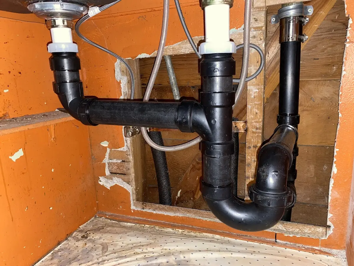 Professional Pipe Bursting equipment and tools on the job in Chanute